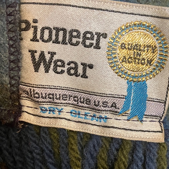 PIONEER Wear Blue and Green Plaid Poncho - Picture 2 of 7